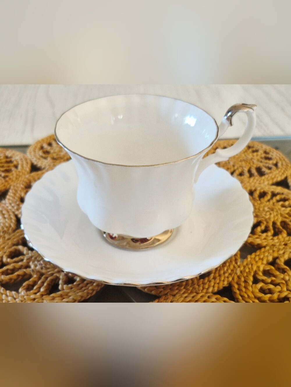 Vintage Royal Albert Chantilly Montrose Cup & Saucer Bone China England 1960-70s
